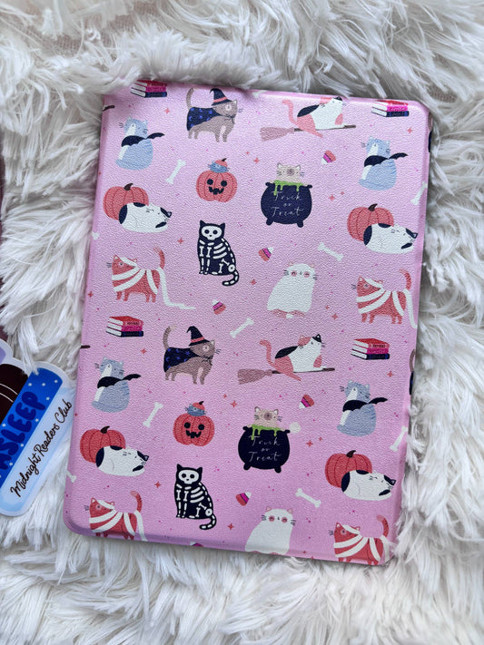 OOPS - Halloween Cats Clear Back and Handstrap Case